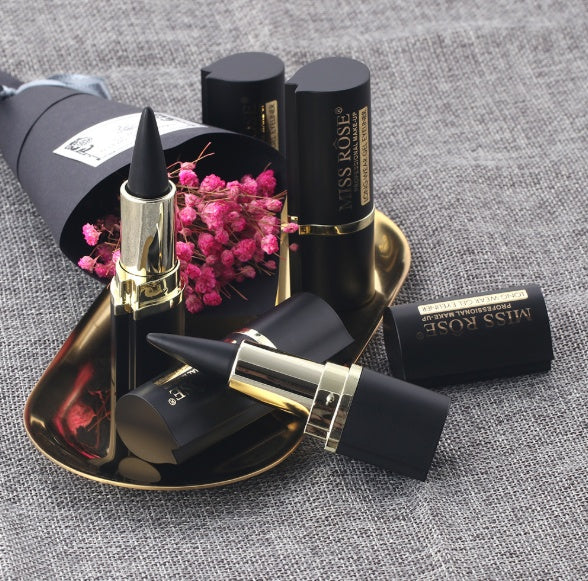 Smudge-Proof Liquid Liner