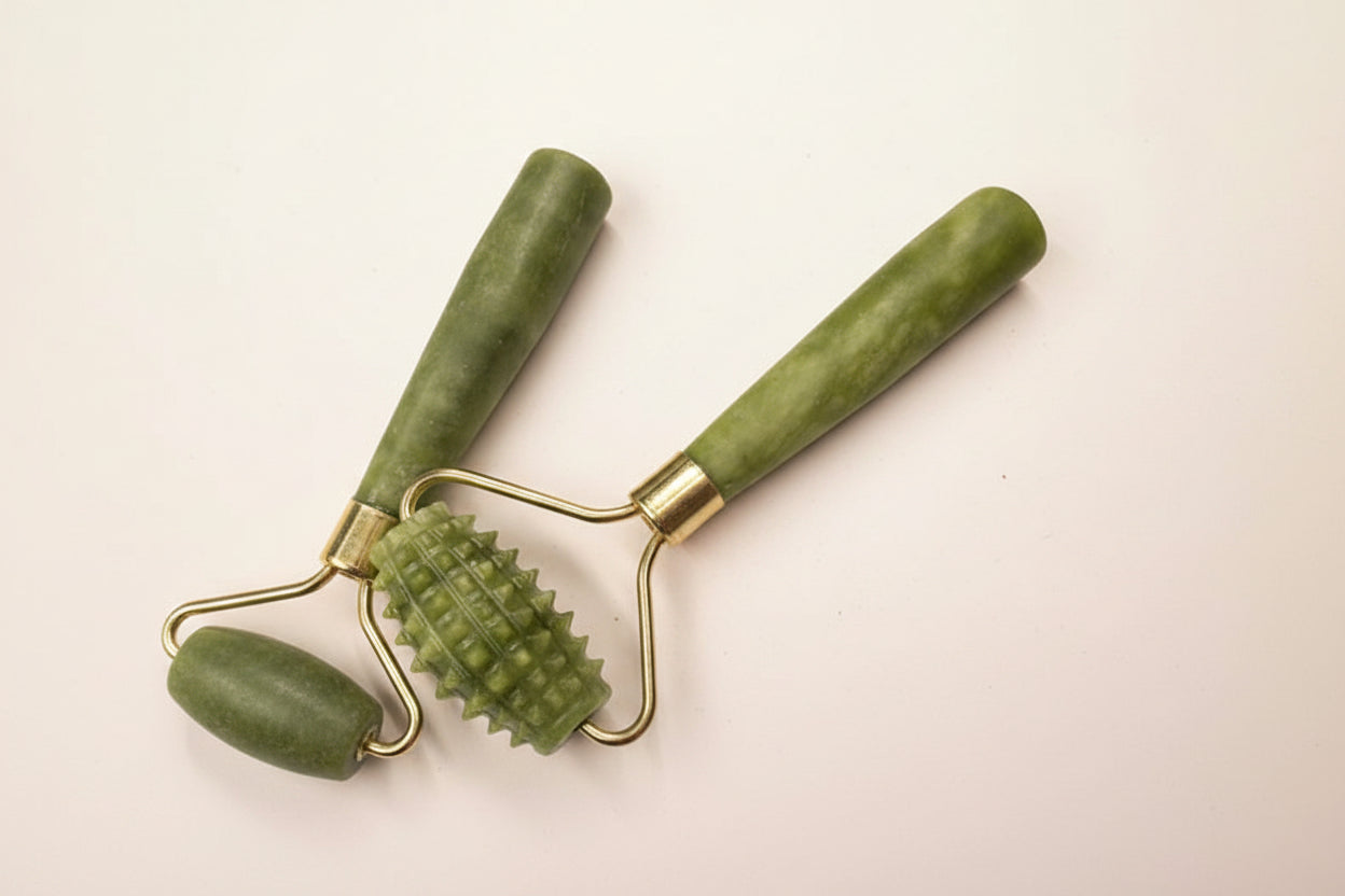 Jade Roller Massager - Online Beauty Cart